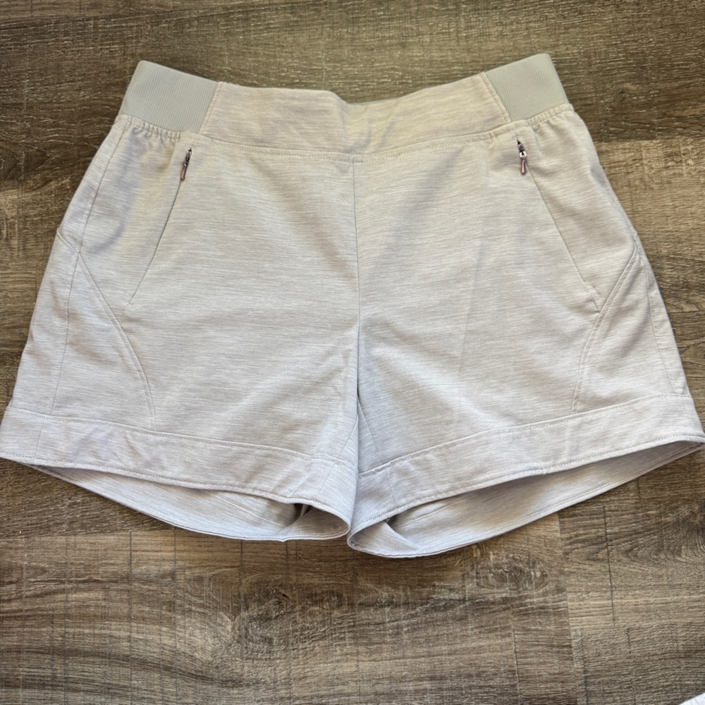 CALIA by Carrie Underwood Light Gray Knit Athletic Shorts